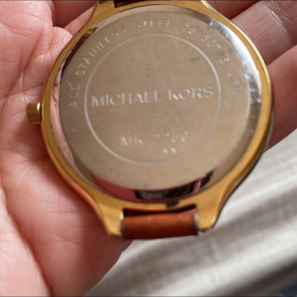 Michael kors watch - Picture 2 of 4